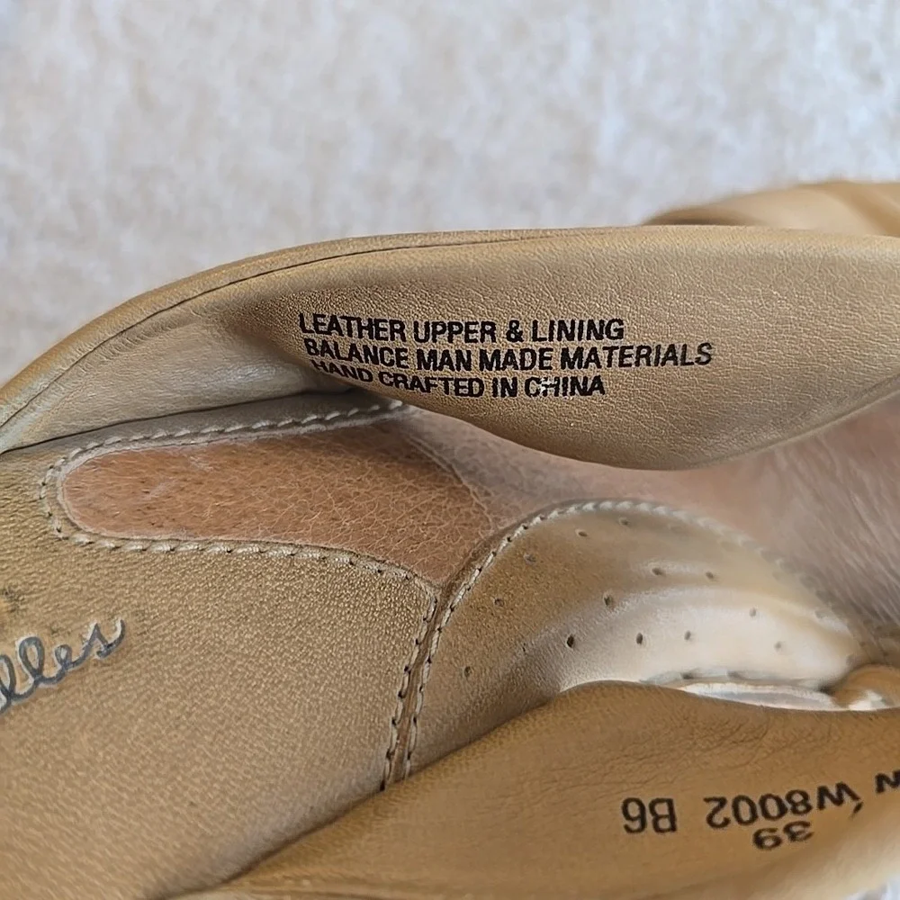 Born Driless Womens Monte Carlo Sandal Size 8 Tan Leather Slip-on Wedge Mule